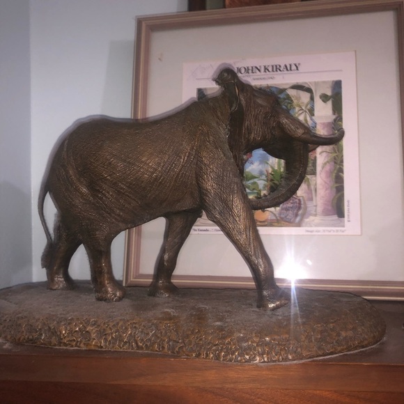 Beautiful Bronze Sculptures Rhino and Elephant - Picture 5 of 5